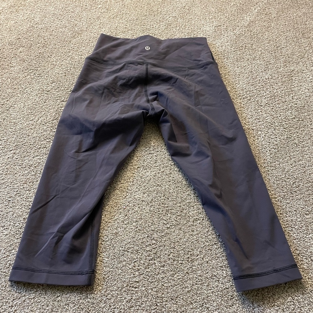 Lululemon align capris